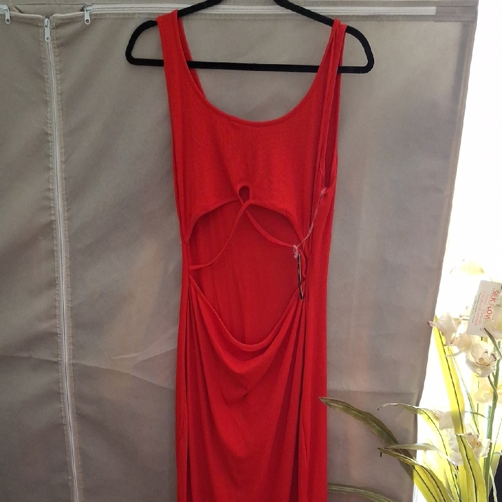 Elegant Red Sleeveless Dress